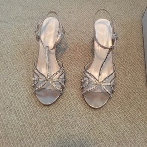 David’s bridal wedges